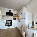 Apartment Lumineux, Terrasse Vue - 4 Pers. - Fr-1-226-567 Sainte-Maxime
